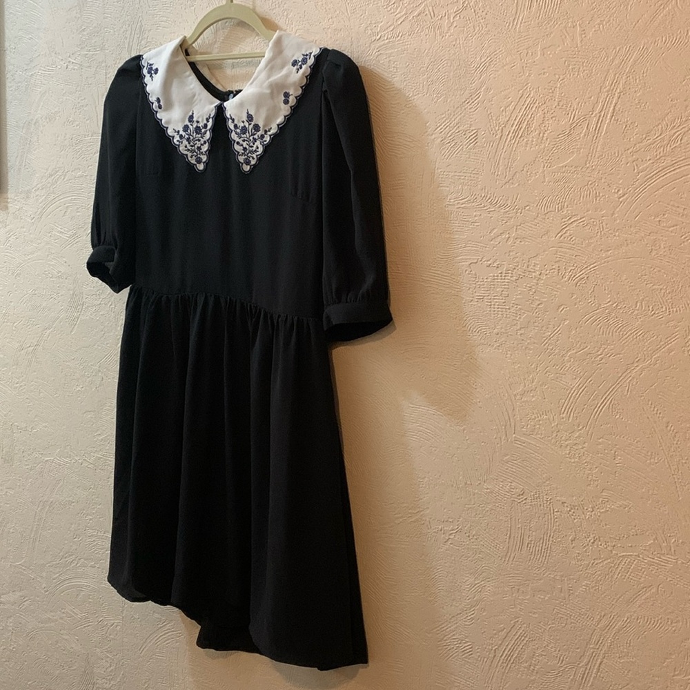☘️LAST CHANCE BEFORE DONATING!☘️ Forever 21 black dress, likely size small